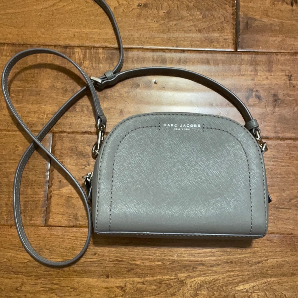 Marc jacobs gray crossbody bag